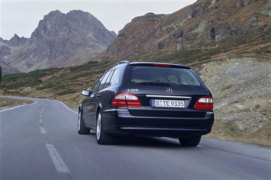  Mercedes-Benz E-Class Estate 2002 года  (фото 5 из 50)